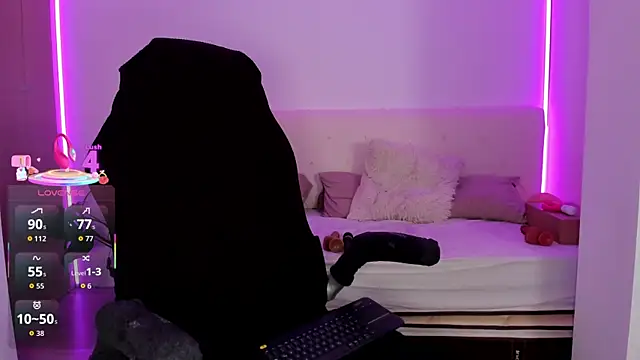 LindaWhite  online show from 29, 10, 2025