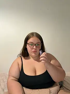 LillyMaexx online show from 12, 7, 2026