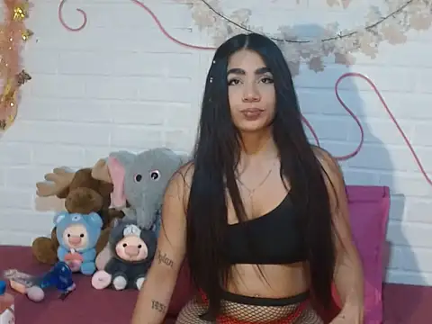 IreneSaez333 online show from 25, 6, 2026