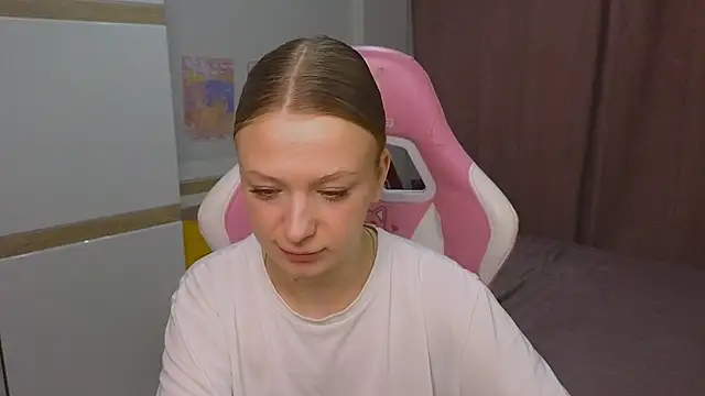 Snapshot of BeatriceLoven chatting on 3, 6, 2026 BeatriceLoven online show from 3, 6, 2026
