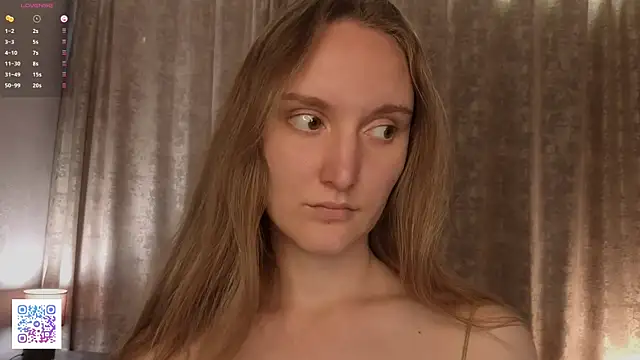 Snapshot of JenevaLitalien chatting on 6, 7, 2026 JenevaLitalien online show from 6, 7, 2026