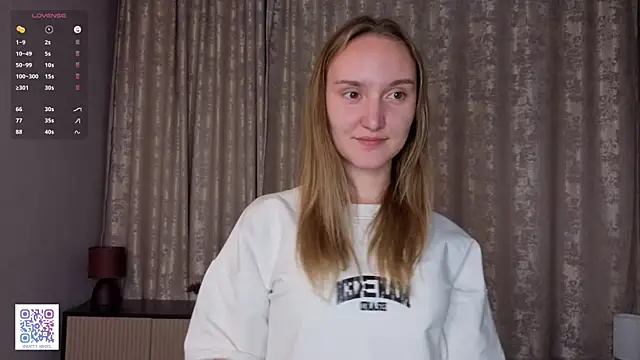 Snapshot of JenevaLitalien chatting on 18, 6, 2026 JenevaLitalien online show from 18, 6, 2026