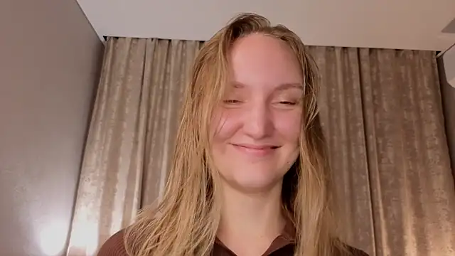Snapshot of JenevaLitalien chatting on 15, 6, 2026 JenevaLitalien online show from 15, 6, 2026