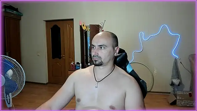 -SexyDaddy- online show from 30, 6, 2026