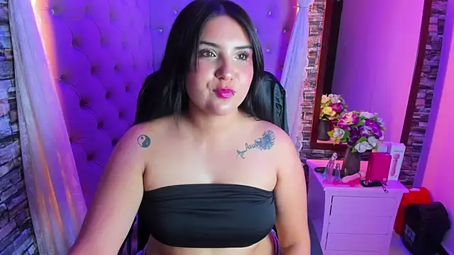 Issa Queen online show from 3, 6, 2026