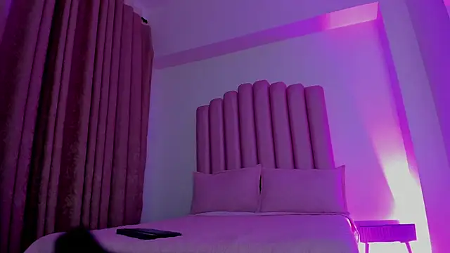 Lana fox01 online show from 15, 7, 2026