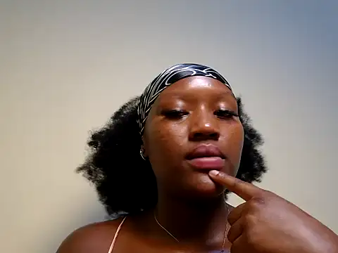 sexyroznnah online show from 25, 6, 2026