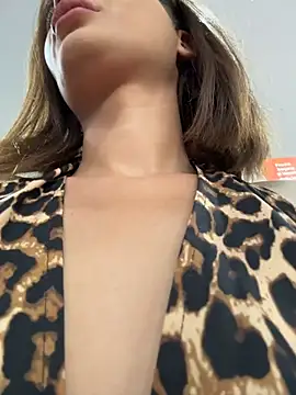 Snapshot of chloenyx chatting on 20, 6, 2026 chloenyx online show from 20, 6, 2026