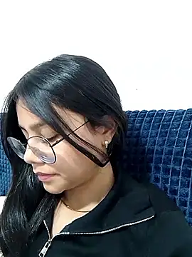 Snapshot of Sofielovee-01 chatting on 12, 6, 2026 Sofielovee-01 online show from 12, 6, 2026