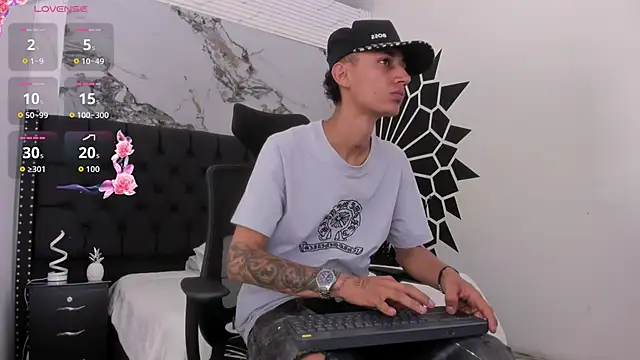 LucasJhonson  online show from 15, 6, 2026