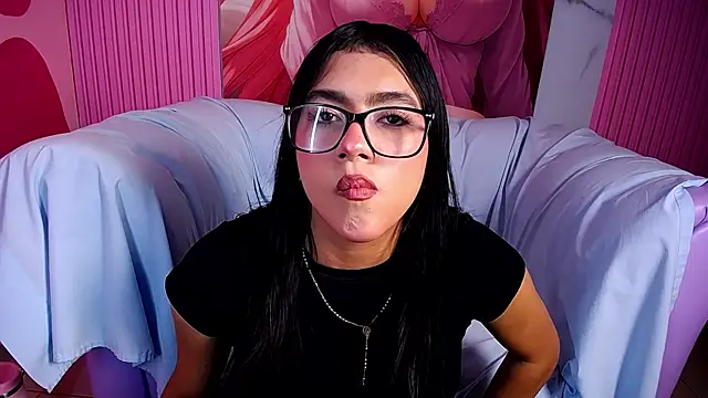 Holly Watson  online show from 10, 7, 2026