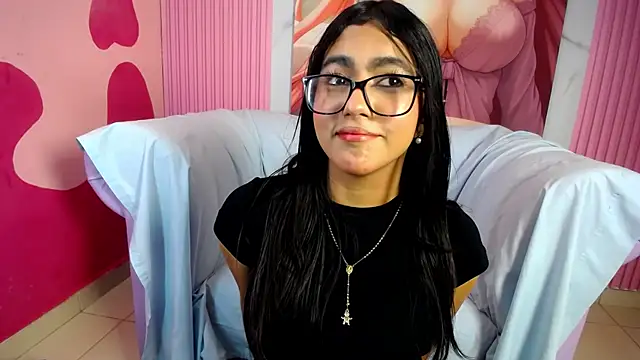 Holly Watson  online show from 3, 7, 2026