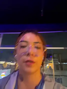 arilynn  online show from 9, 7, 2026