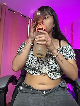 Snapshot of Candy_ec chatting on 23, 7, 2026 Candy ec online show from 23, 7, 2026