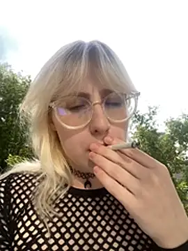 Snapshot of xp_blondie chatting on 14, 6, 2026 xp blondie online show from 14, 6, 2026