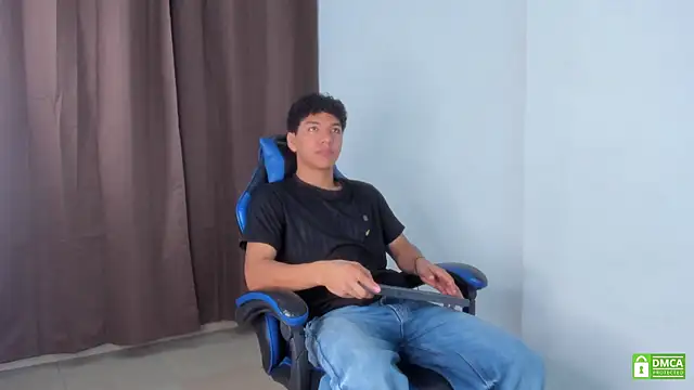 Maximiliano Young online show from 11, 6, 2026