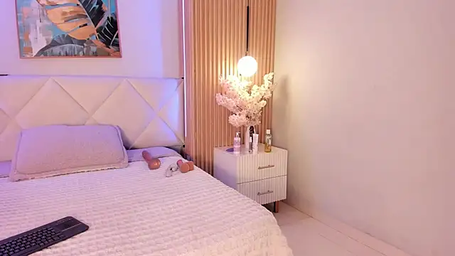 Snapshot of savina_ricci chatting on 15, 7, 2026 savina ricci online show from 15, 7, 2026