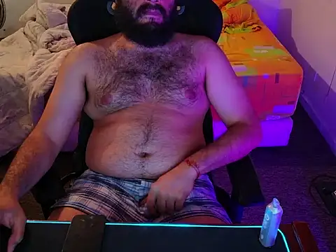 Snapshot of Latinbearhairy chatting on 17, 6, 2026 Latinbearhairy online show from 17, 6, 2026