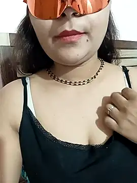 Snapshot of Archana_32 chatting on 14, 7, 2026 Archana 32 online show from 14, 7, 2026