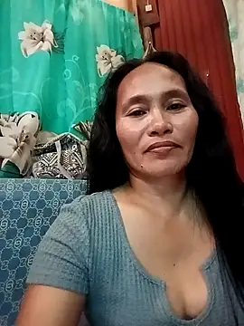 Snapshot of Queenslay chatting on 15, 7, 2026 Queenslay online show from 15, 7, 2026