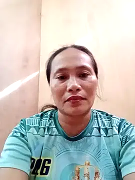 Snapshot of Queenslay chatting on 10, 6, 2026 Queenslay online show from 10, 6, 2026