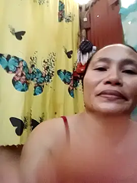 Snapshot of Queenslay chatting on 3, 7, 2026 Queenslay online show from 3, 7, 2026