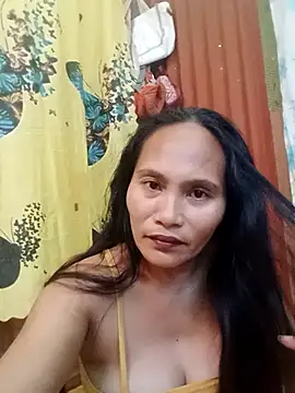 Snapshot of Queenslay chatting on 25, 6, 2026 Queenslay online show from 25, 6, 2026