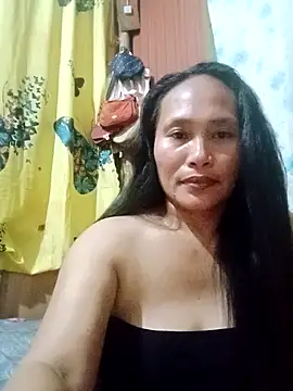 Snapshot of Queenslay chatting on 1, 7, 2026 Queenslay online show from 1, 7, 2026