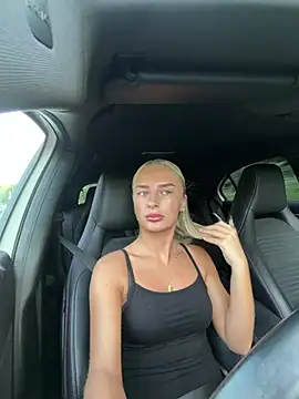 Millymae  online show from 25, 6, 2026