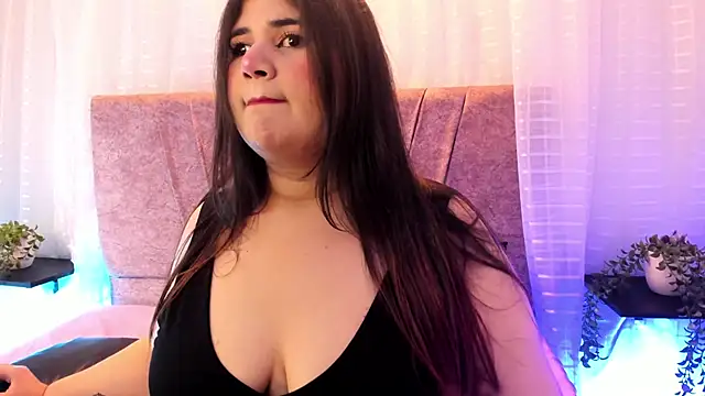 Emilie Jones online show from 17, 6, 2026