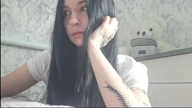 KrissyHiott online show from 11, 6, 2026