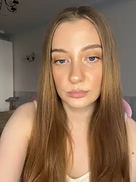 Snapshot of emilurrre chatting on 15, 6, 2026 emilurrre online show from 15, 6, 2026