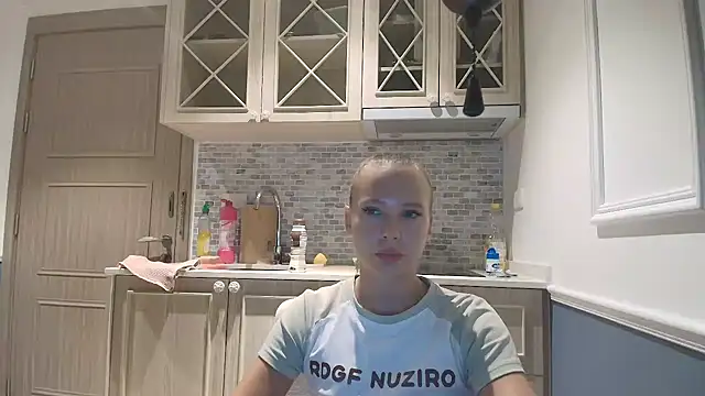Linnea analochka online show from 6, 6, 2026