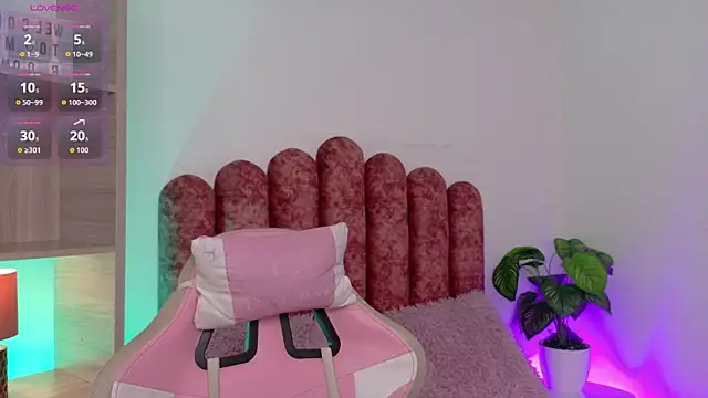 Snapshot of CamilleBlair_ chatting on 19, 6, 2026 CamilleBlair online show from 19, 6, 2026