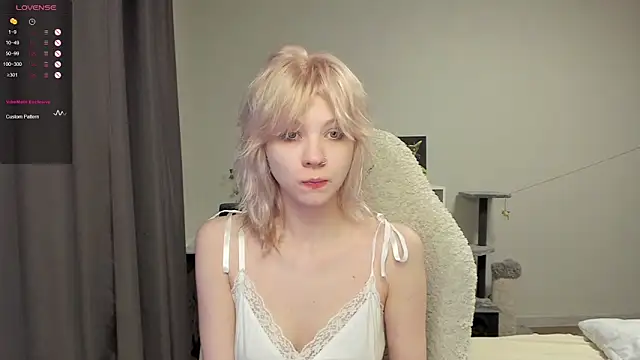 voguecaroline online show from 21, 7, 2026