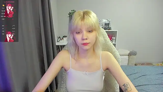 voguecaroline online show from 30, 6, 2026