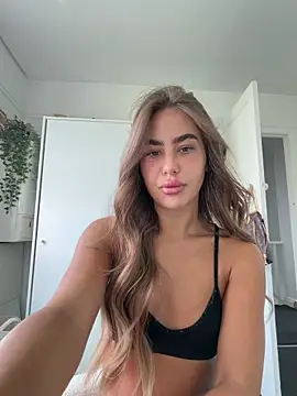 Nikola Olivia online show from 31, 5, 2026