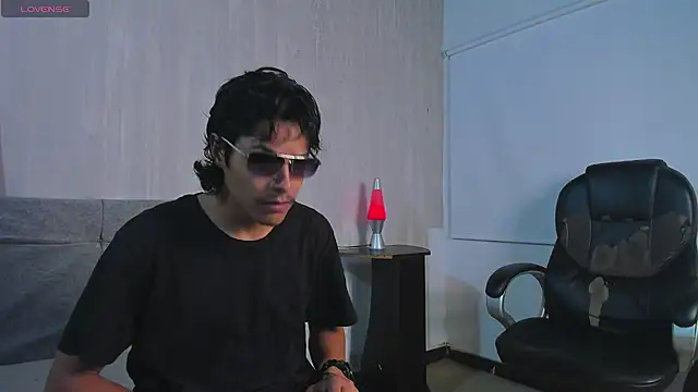 Snapshot of tommyhot7 chatting on 9, 7, 2026 tommyhot7 online show from 9, 7, 2026