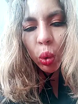 Snapshot of CleoDely chatting on 5, 7, 2026 CleoDely online show from 5, 7, 2026
