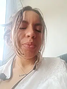 Snapshot of CleoDely chatting on 5, 6, 2026 CleoDely online show from 5, 6, 2026