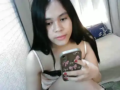 Yourslut Angelx online show from 7, 6, 2026