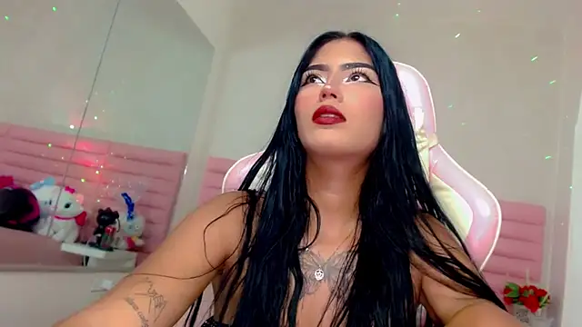 Snapshot of katiuska_lovely chatting on 10, 7, 2026 katiuska lovely online show from 10, 7, 2026
