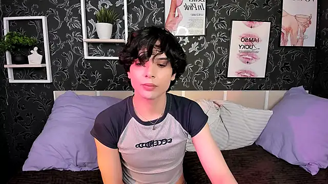 Snapshot of RubyMote chatting on 6, 7, 2026 RubyMote online show from 6, 7, 2026