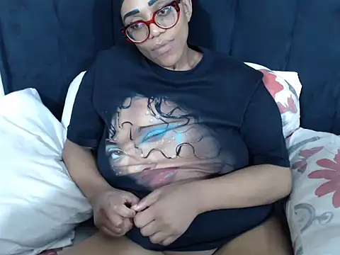 Snapshot of SultryDivax chatting on 1, 7, 2026 SultryDivax online show from 1, 7, 2026