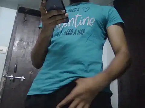 Hottie Guy hyd3 online show from 25, 7, 2026