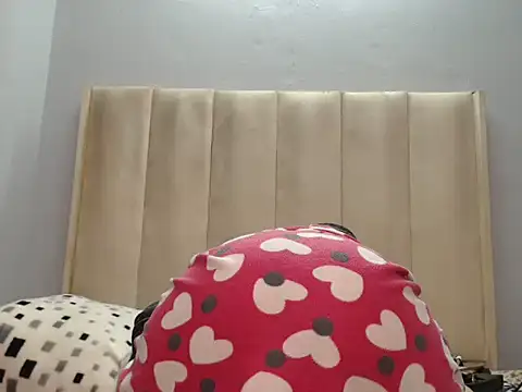 QueenZara 202 online show from 4, 7, 2026