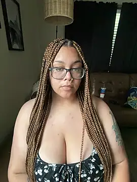 Prettiest-Girl online show from 7, 7, 2026