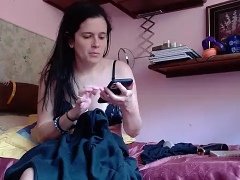 NinaMendes online show from 9, 6, 2026