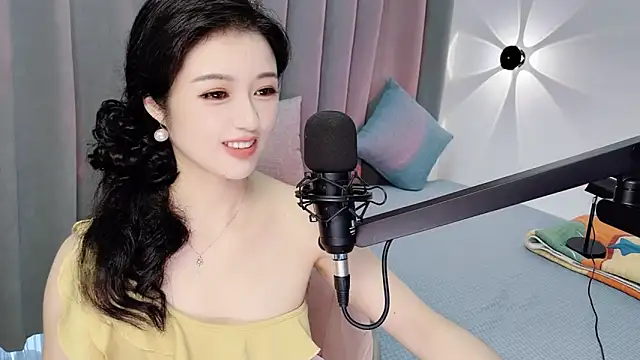 Momo-Wow online show from 20, 6, 2026