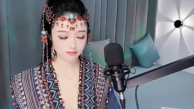 Momo-Wow online show from 10, 7, 2026